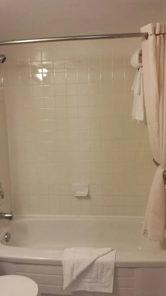 Hotel Travelodge By Wyndham Ottawa East